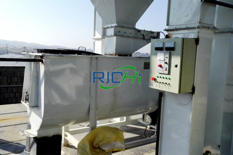 2503000KG Popular High Quality Feed Mixer Machine For Sale