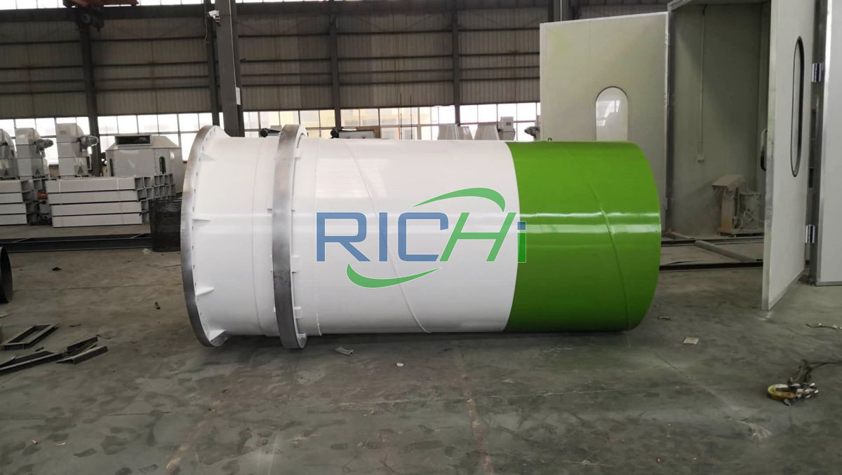 Structural features of large straw dryer