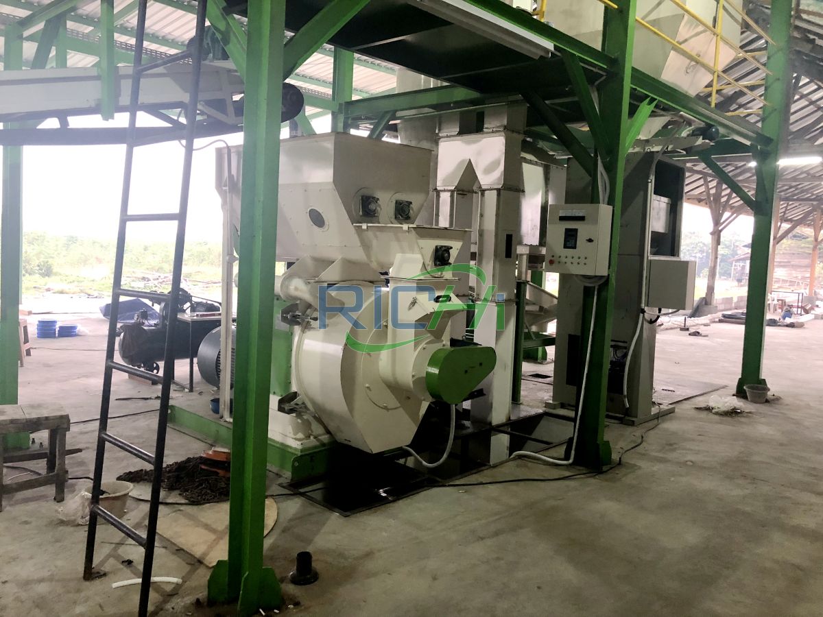 1-1.5T/H wood pellet mill USA project