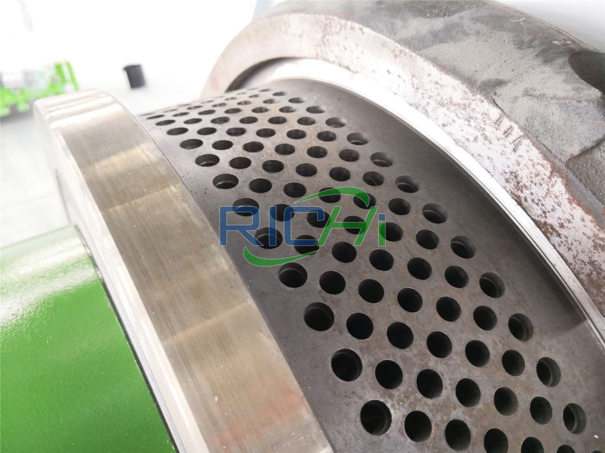 Features of Straw pellet machine