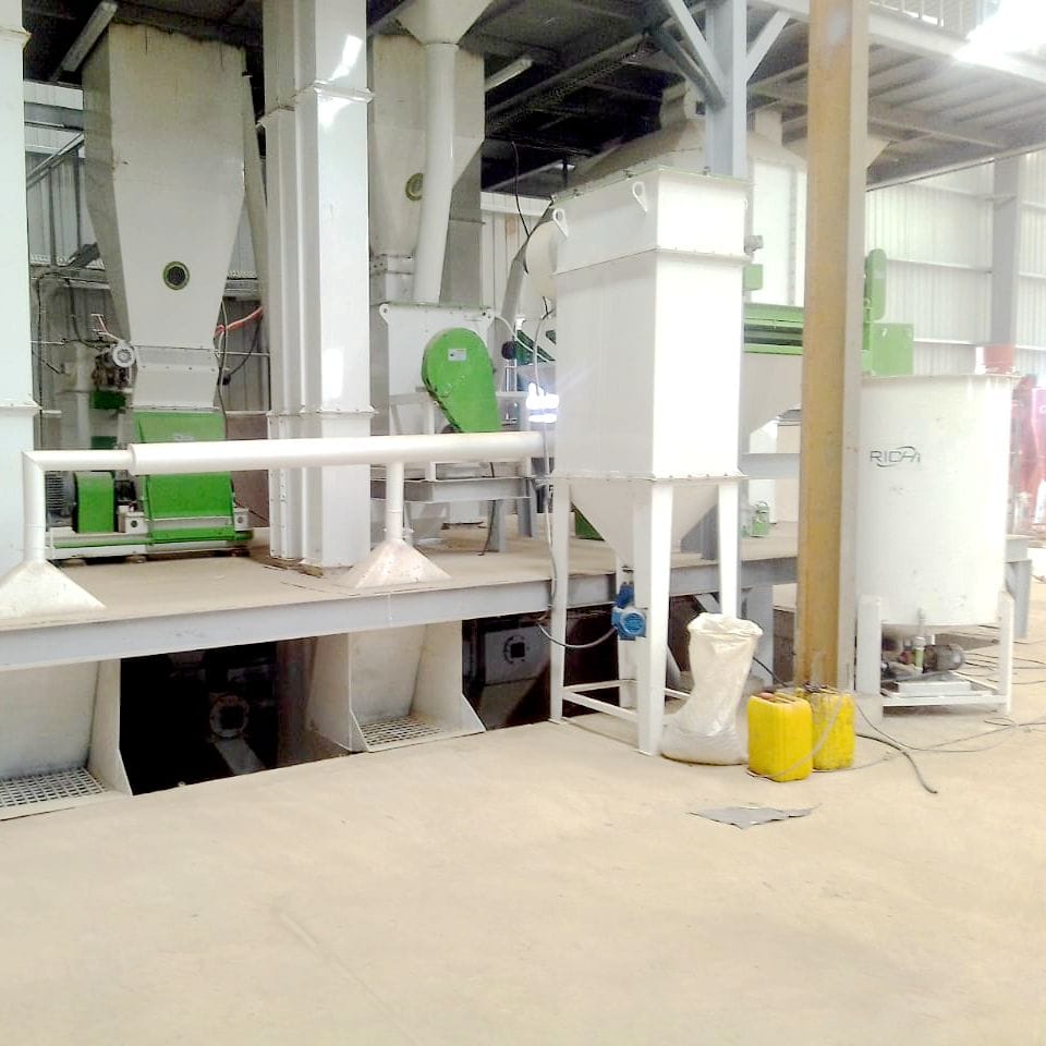 10-15MT Mash Feed Mill Machinery cost Pakistan