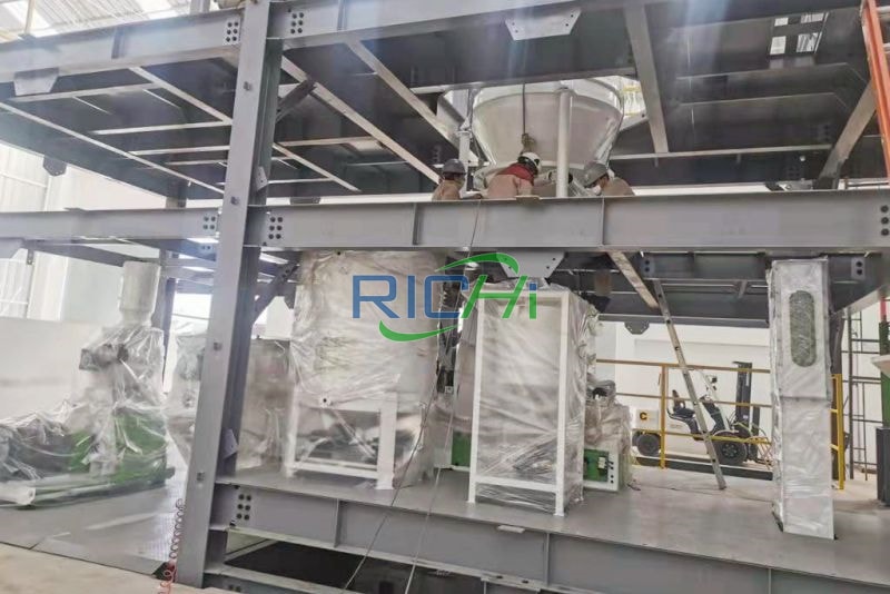 10-50MT chicken feed manufacturing line in Asia