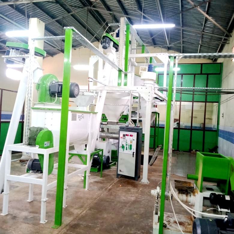 1000kgh livestock poultry animal feed pellet production line with factory price Burundi