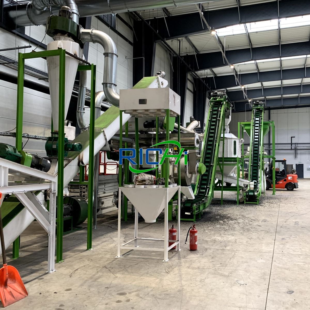 Canada biomass straw fuel pellet production line is under construction