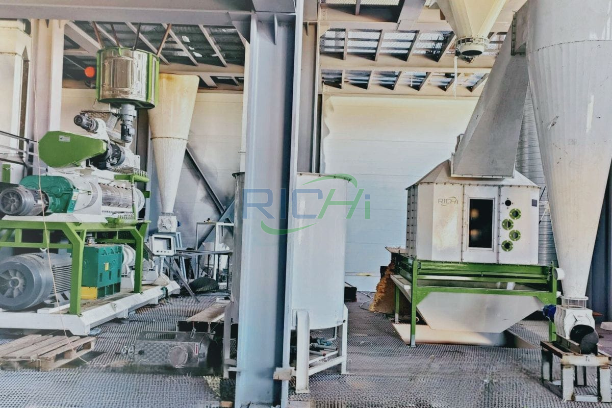 small fish feed pellet plant in Kazakhstan