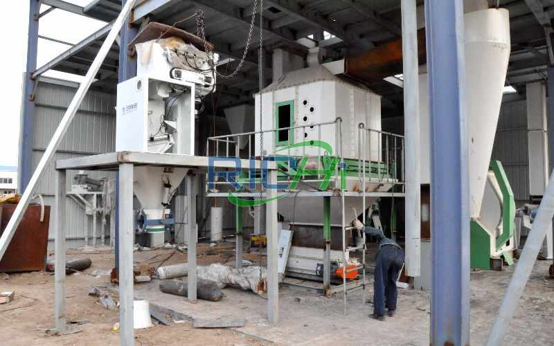 8T/H poultry feed mill project in Bangladesh