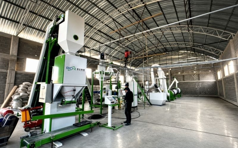 3t/h Fully Automatic Cattle Feed Plant in Kazakhstan