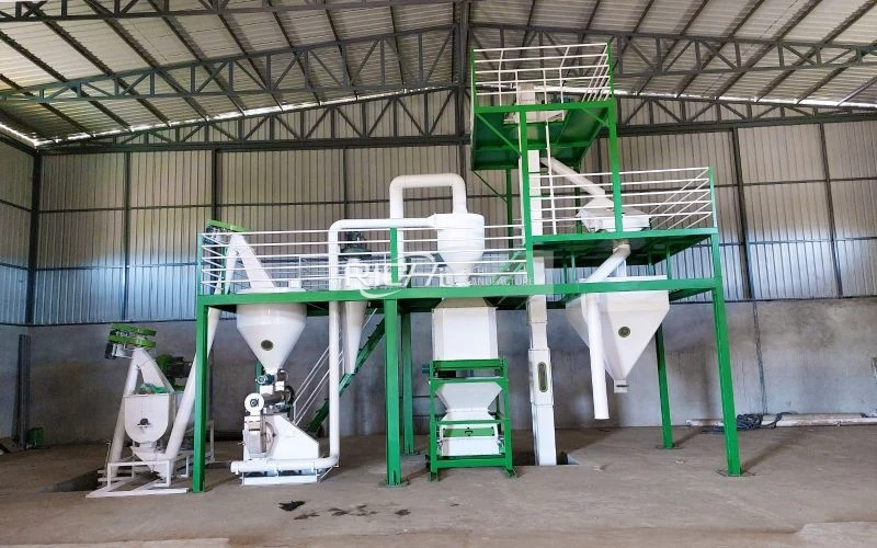 2 T/H chicken hen feed mill in Pakistan