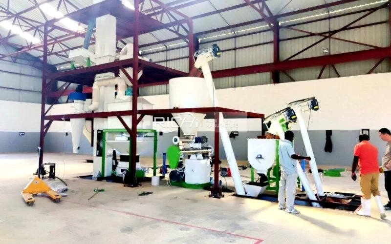 1-2T/H small scale layer feed mill in Kenya