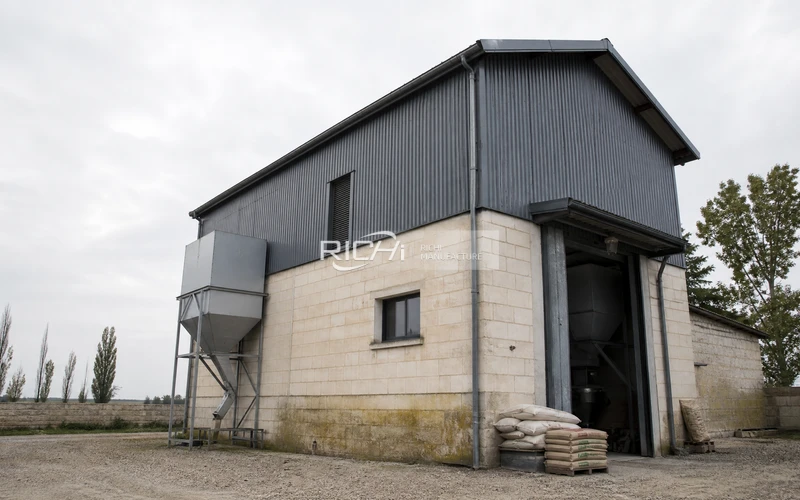 2T/H Bird Food Factory in France 