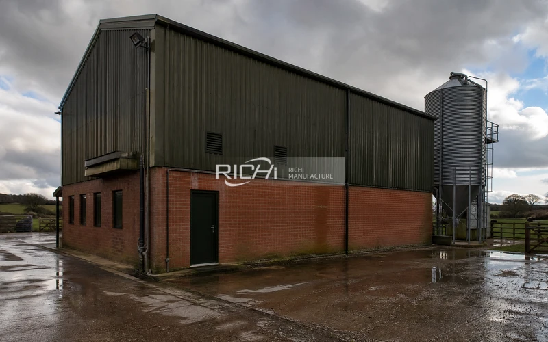 uk racing horse feed mill