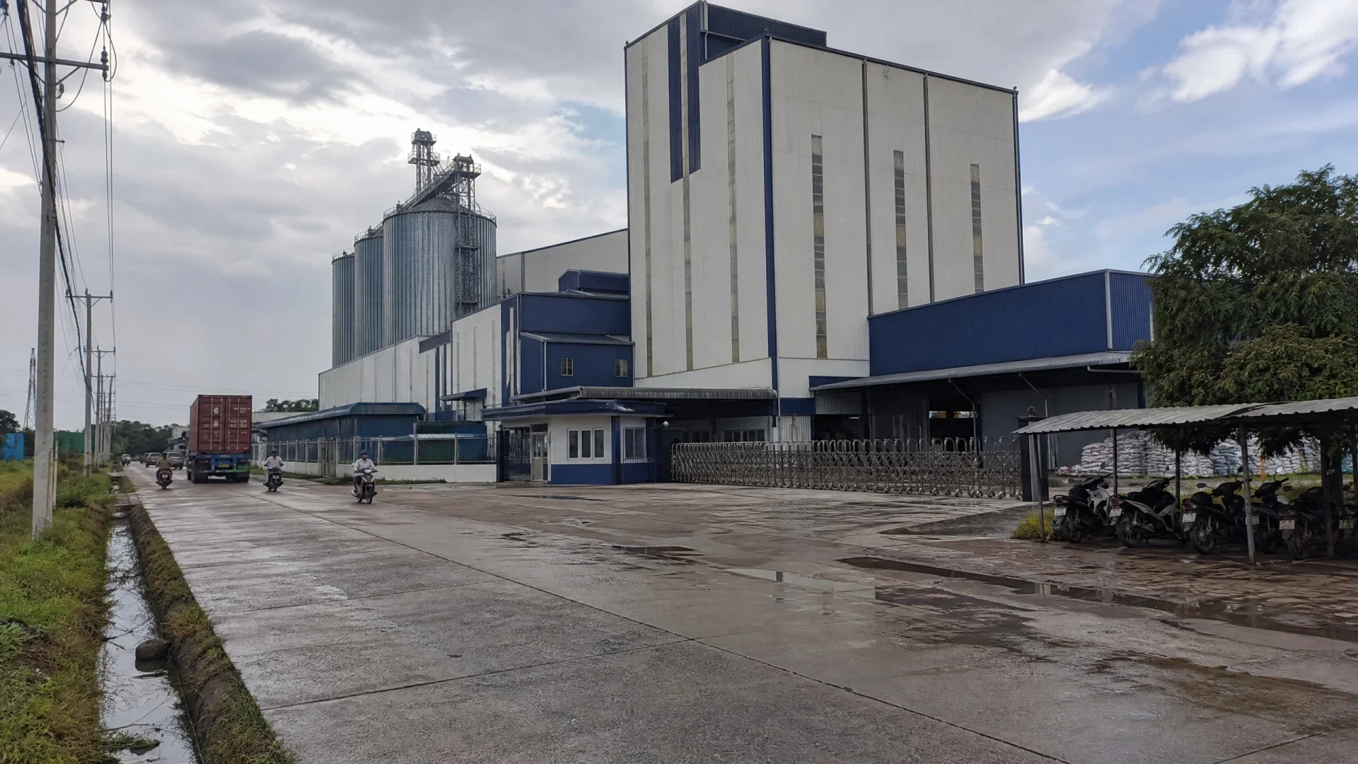 120,000 TA Poultry Pig and Extruded Fish Feed Mill in Vietnam
